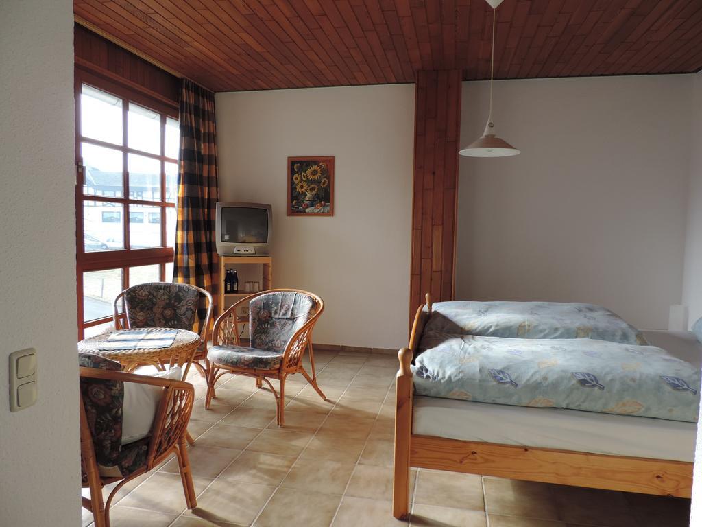 Gasthaus Weber Wiesemscheid Zimmer foto